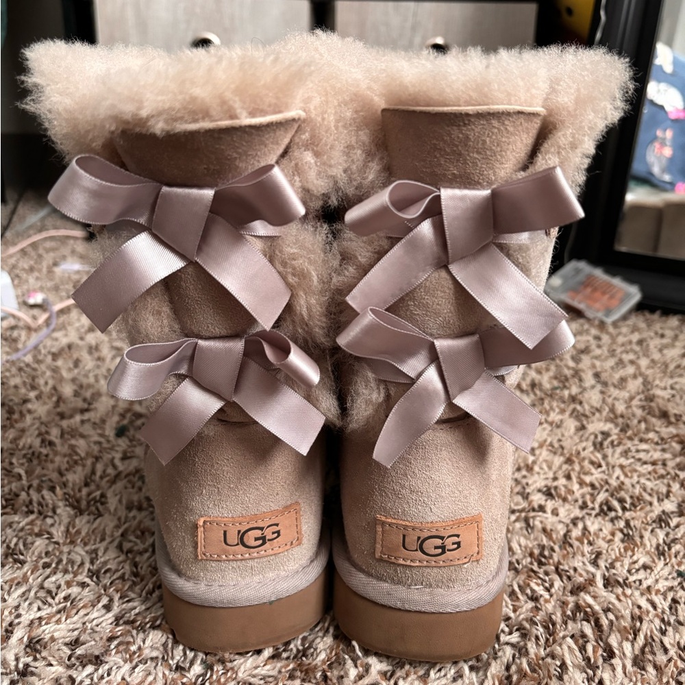 Bailey Bow Uggs - image 5